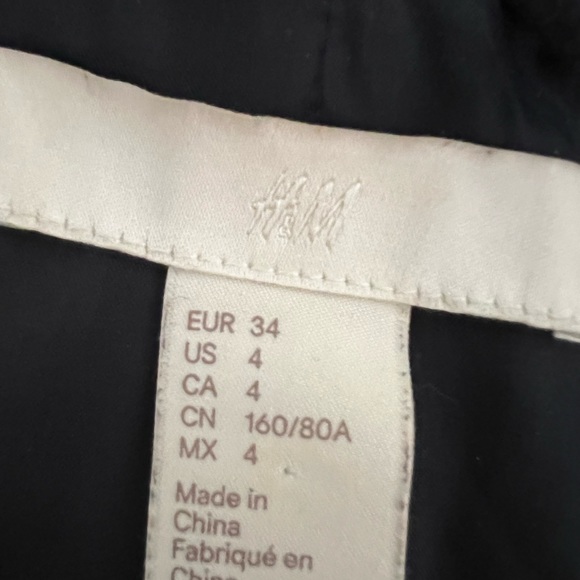 H&M - Picture 2 of 3